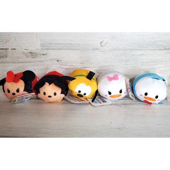 Disney Tsum Tsum Mini Plush Lot Of 16 Stitch Mickey Donald Minion Pooh Simba NWT - Picture 2 of 8